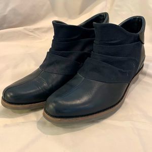 Merrell Ankle Black Boots